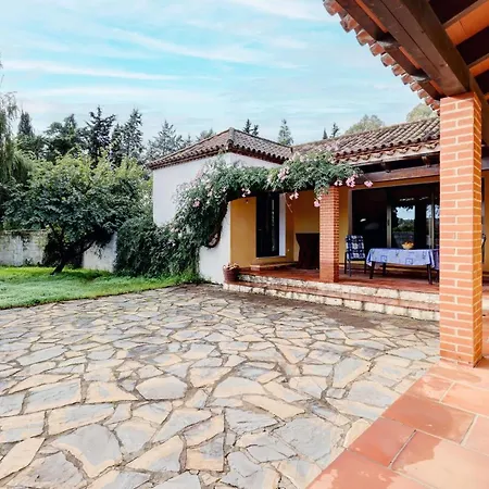 Pajaros Holiday home